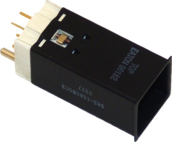 SWITCH BODY/Eaton 582, Indicator, double pull double throw, split lamp ground.  For use with 582 cap assembly. 