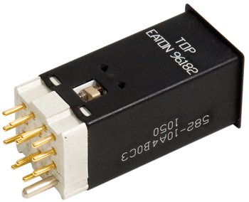 SWITCH BODY/Eaton 582, Alternate action, double pull double throw, split lamp ground.  For use with 582 cap assembly. 