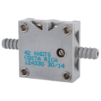 AIR PRESSURE SWITCH/Normally open, 42 knots, adjustable. 